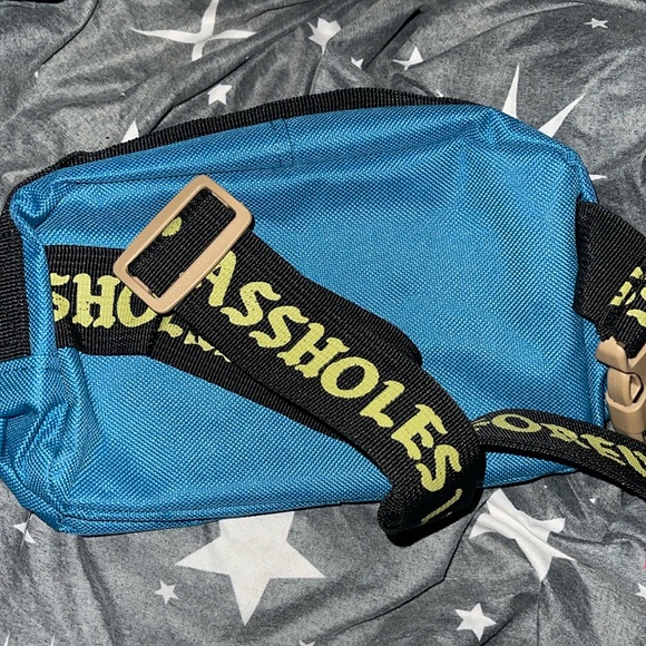 NIB ALF Fanny Pack in Blue and Gray! Emotional Baggage! Use as a crossbody too! - Picture 3 of 6